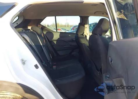 2019 Nissan Kicks S z USA, uszkodzony, nr VIN 3N1CP5CU8KL537406